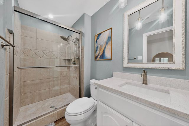 1915 Glenrose Lane, Carrollton, TX 75007