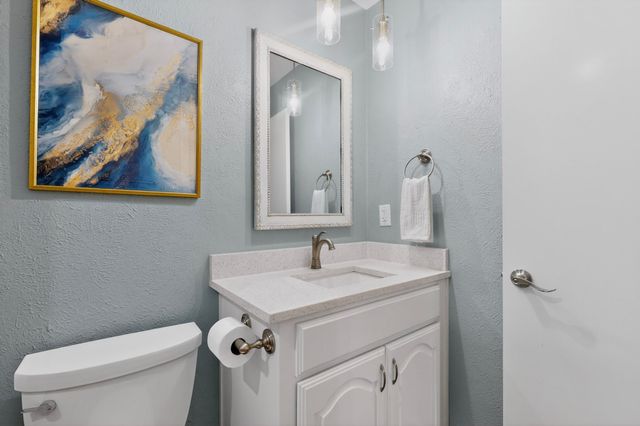 1915 Glenrose Lane, Carrollton, TX 75007