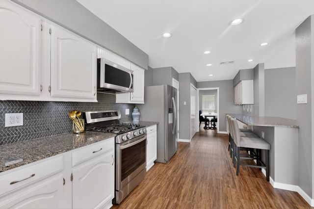 1915 Glenrose Lane, Carrollton, TX 75007