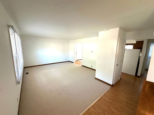 1246 California Avenue 46, Aurora, IL 60506