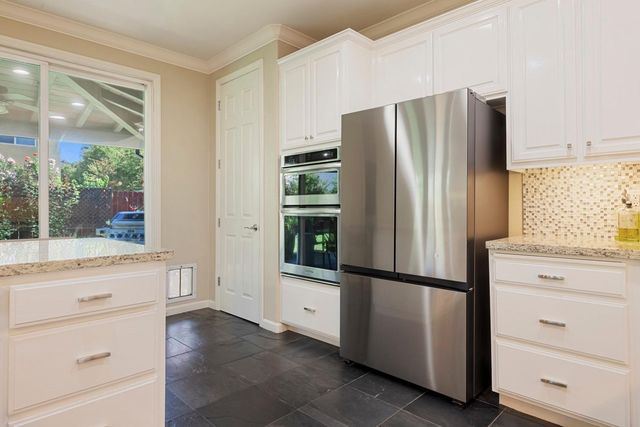 3000 Queens Gate Ct, Modesto, CA 95355