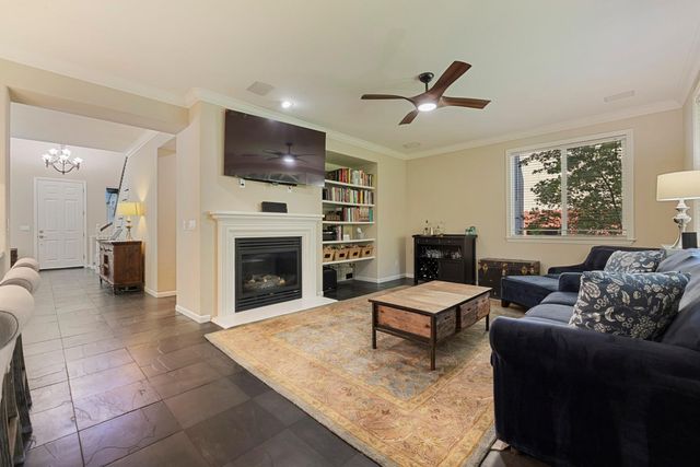 3000 Queens Gate Ct, Modesto, CA 95355