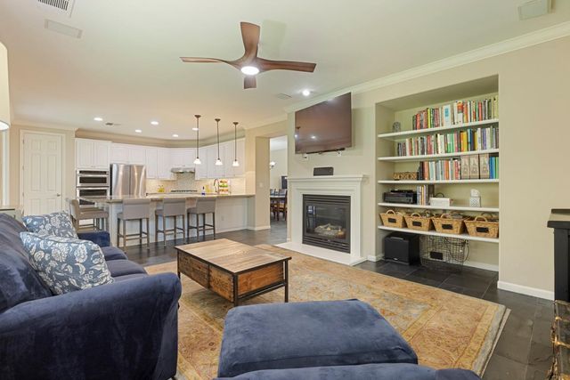 3000 Queens Gate Ct, Modesto, CA 95355