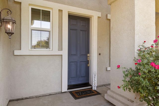 3000 Queens Gate Ct, Modesto, CA 95355