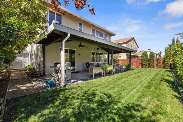 3000 Queens Gate Ct, Modesto, CA 95355