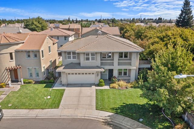 3000 Queens Gate Ct, Modesto, CA 95355