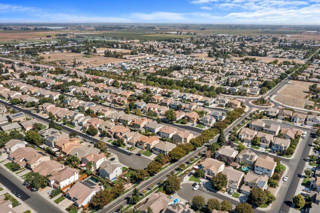 3000 Queens Gate Ct, Modesto, CA 95355