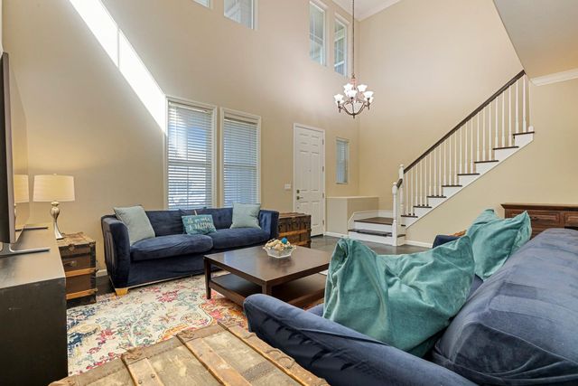 3000 Queens Gate Ct, Modesto, CA 95355