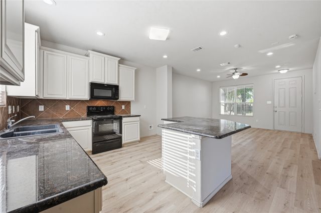 2929 Wispy Trail, Fort Worth, TX 76108