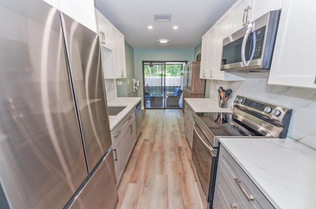 1763 S Dovetail Drive, Fort Pierce, FL 34982