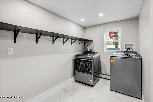 3 Roberta Drive, Middletown, NJ 07748