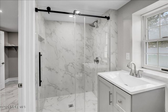 3 Roberta Drive, Middletown, NJ 07748