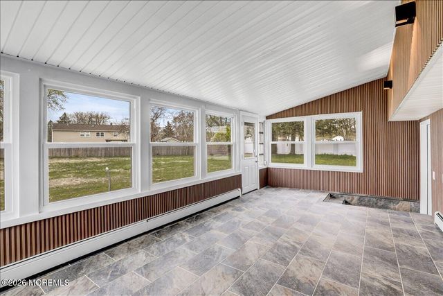 3 Roberta Drive, Middletown, NJ 07748