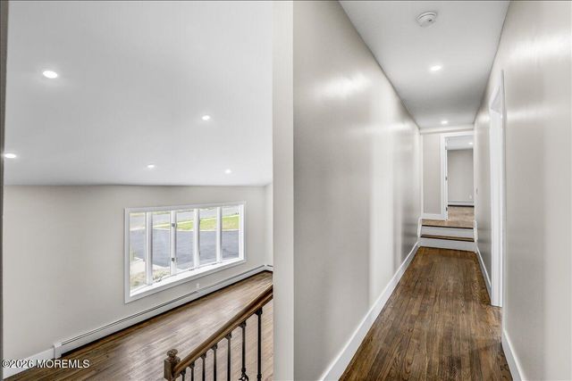 3 Roberta Drive, Middletown, NJ 07748