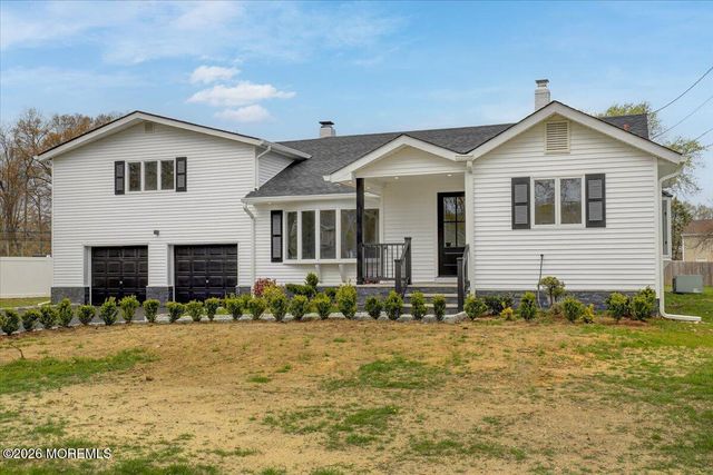 3 Roberta Drive, Middletown, NJ 07748