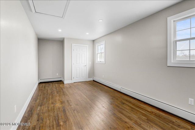 3 Roberta Drive, Middletown, NJ 07748