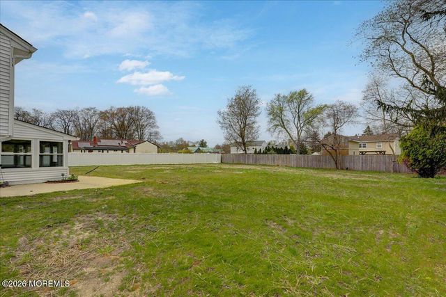 3 Roberta Drive, Middletown, NJ 07748