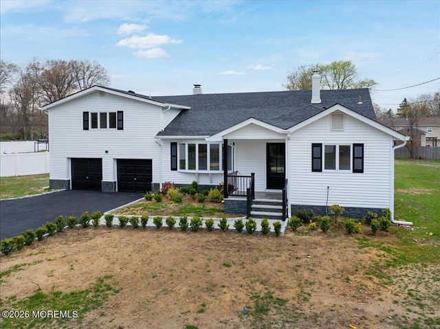 3 Roberta Drive, Middletown, NJ 07748