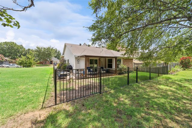 1701 Prescott Drive, Flower Mound, TX 75028