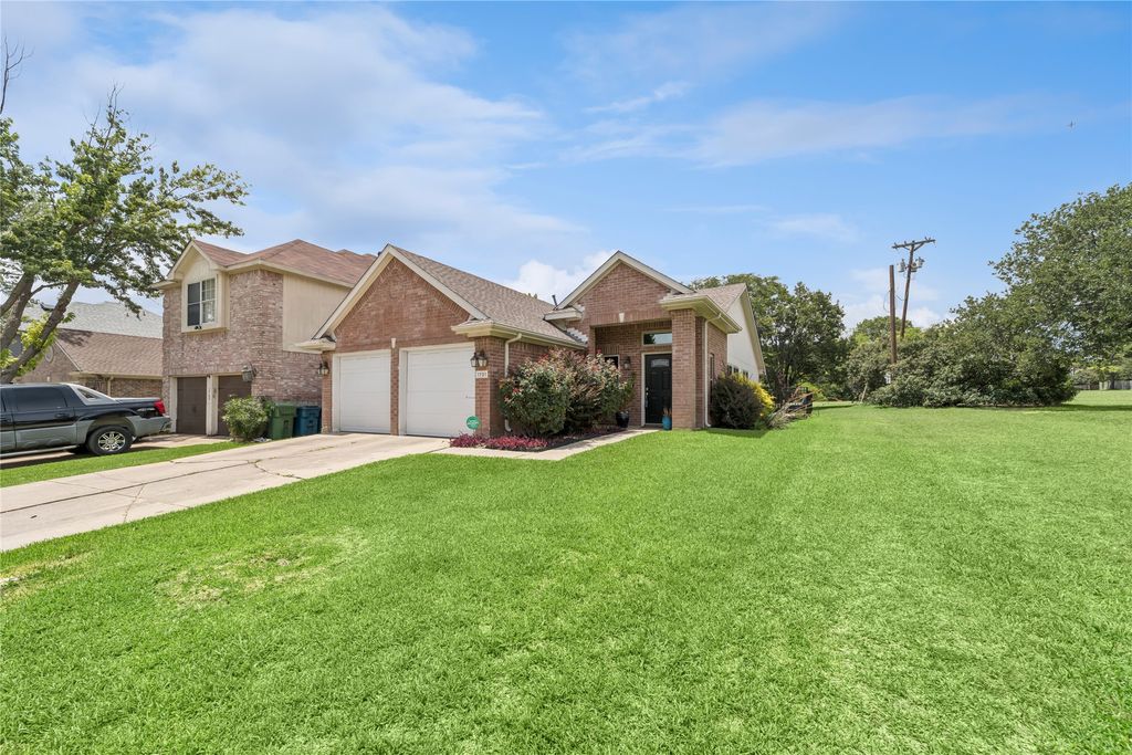 1701 Prescott Drive, Flower Mound, TX 75028