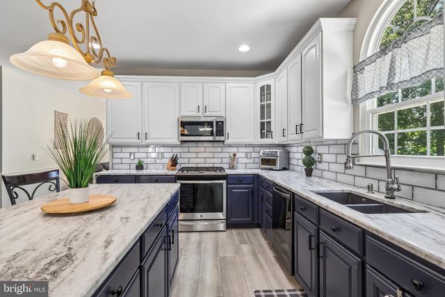 3 MORGAN HILL CT, Blackwood, NJ 08012