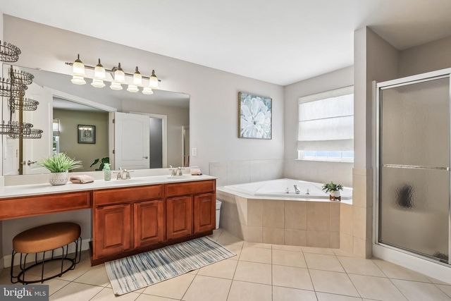 3 MORGAN HILL CT, Blackwood, NJ 08012