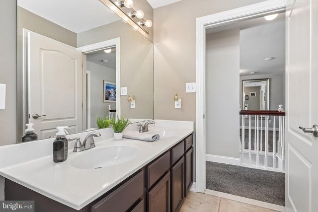 3 MORGAN HILL CT, Blackwood, NJ 08012