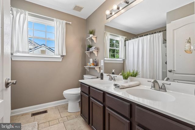 3 MORGAN HILL CT, Blackwood, NJ 08012