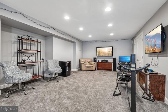3 MORGAN HILL CT, Blackwood, NJ 08012