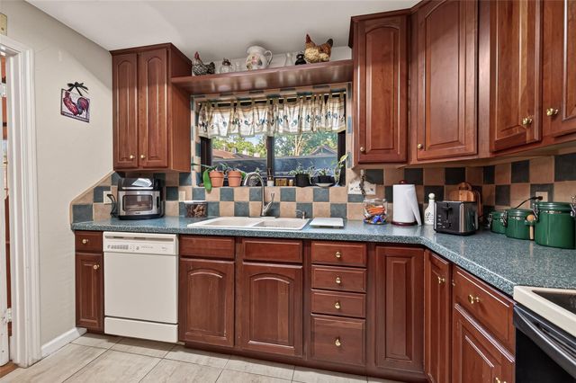 11711 Memorial Drive 239, Houston, TX 77024