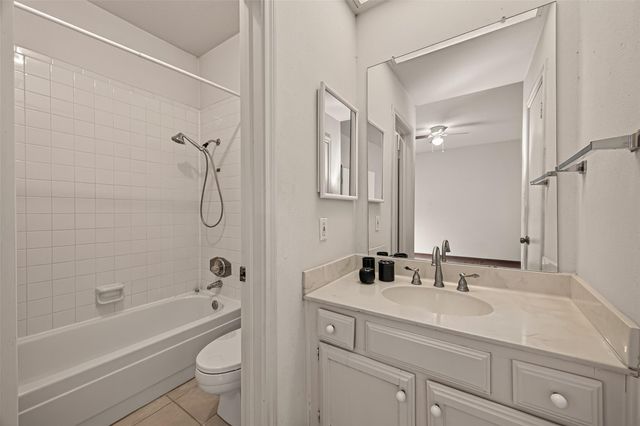 11711 Memorial Drive 239, Houston, TX 77024