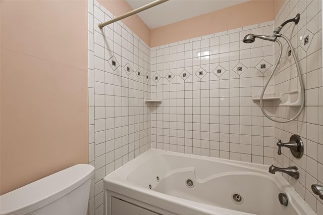 11711 Memorial Drive 239, Houston, TX 77024
