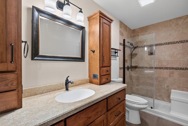 5570 Schutta Road, Shoreview, MN 55126