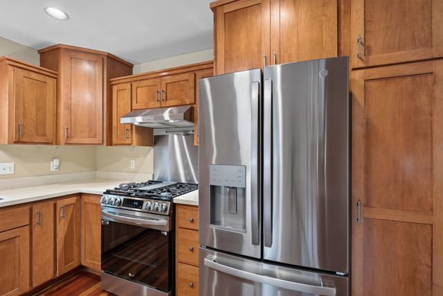 5570 Schutta Road, Shoreview, MN 55126