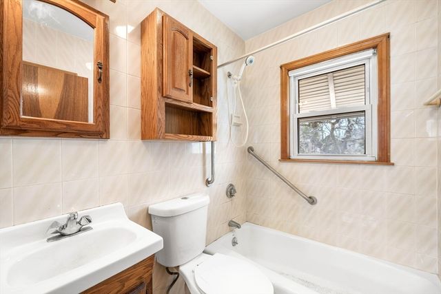 132 West Street, Malden, MA 02148