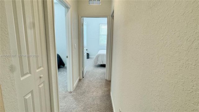 401 SE Crossoak Ln 401, Port St. Lucie, FL 34984