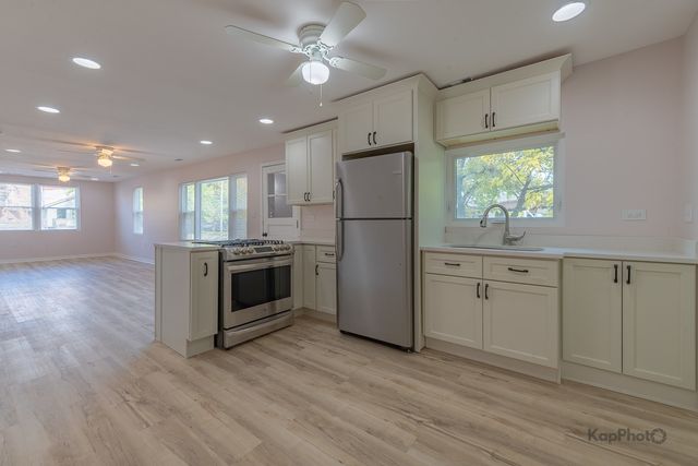 2029 S Canalport Avenue 2, Chicago, IL 60616