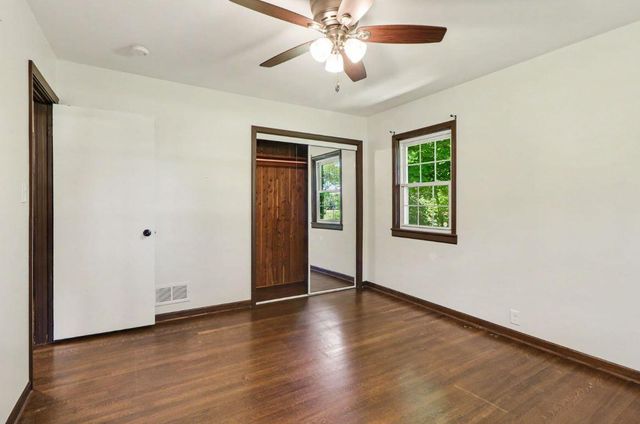 750 N 200 W, Valparaiso, IN 46385