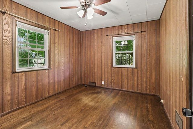 750 N 200 W, Valparaiso, IN 46385