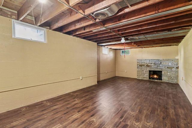 750 N 200 W, Valparaiso, IN 46385