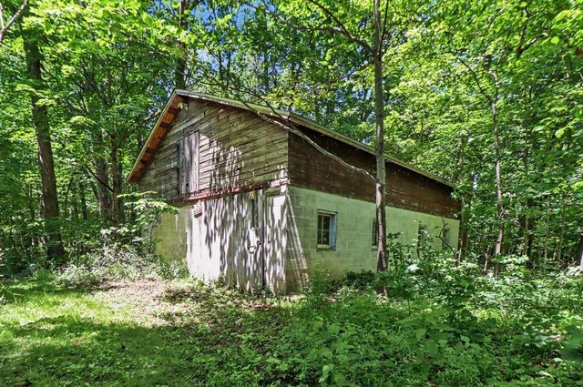 750 N 200 W, Valparaiso, IN 46385