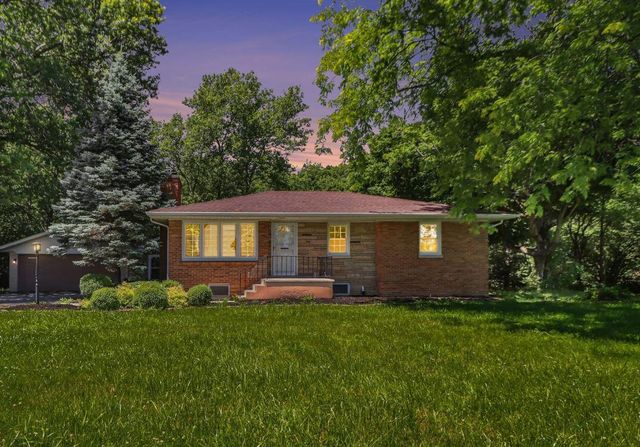 750 N 200 W, Valparaiso, IN 46385