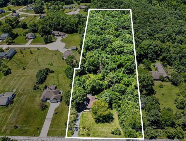 750 N 200 W, Valparaiso, IN 46385