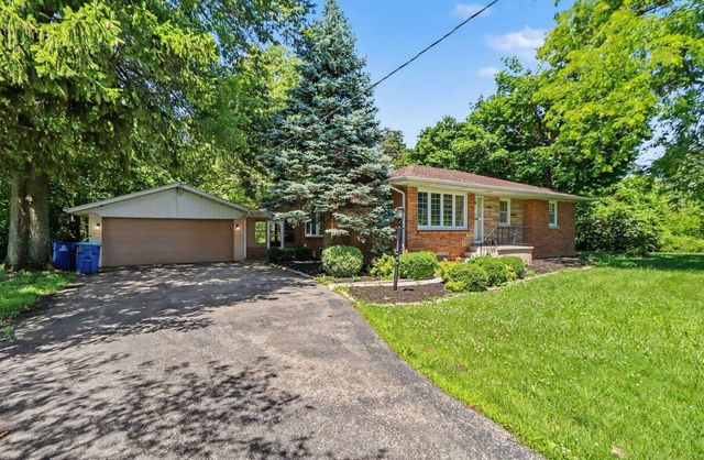 750 N 200 W, Valparaiso, IN 46385