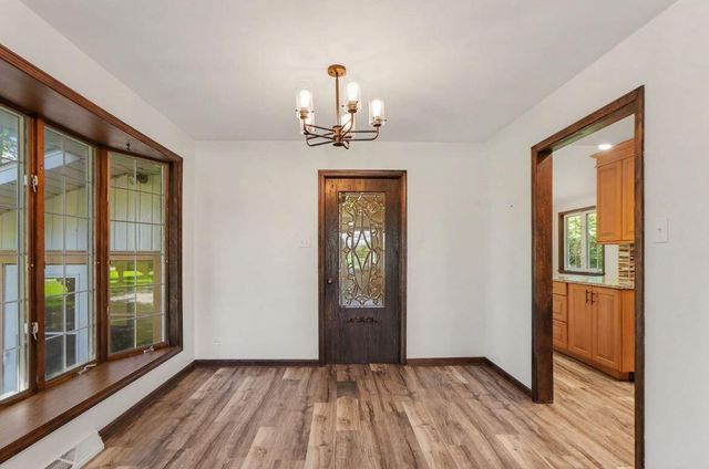 750 N 200 W, Valparaiso, IN 46385