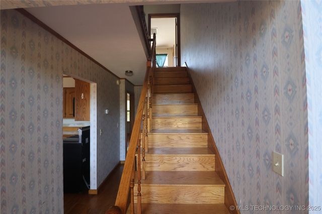 22191 Carters Lake Road, Panama, OK 74951