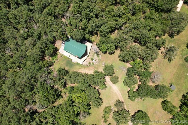 22191 Carters Lake Road, Panama, OK 74951
