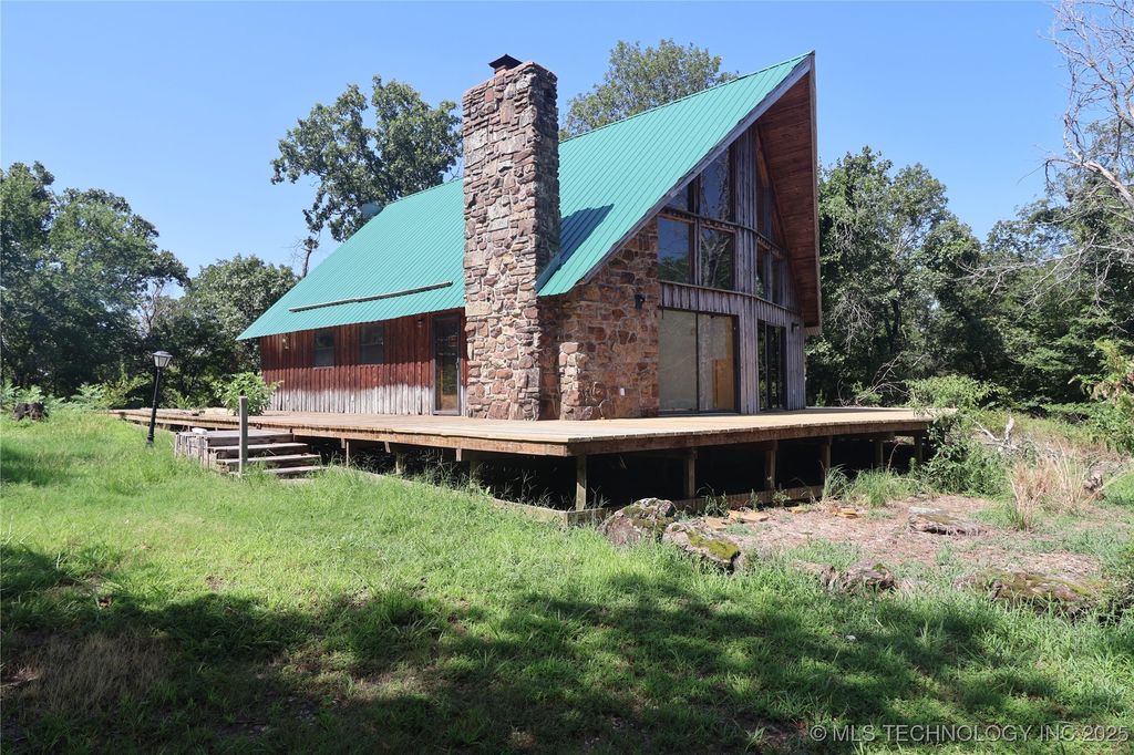 22191 Carters Lake Road, Panama, OK 74951