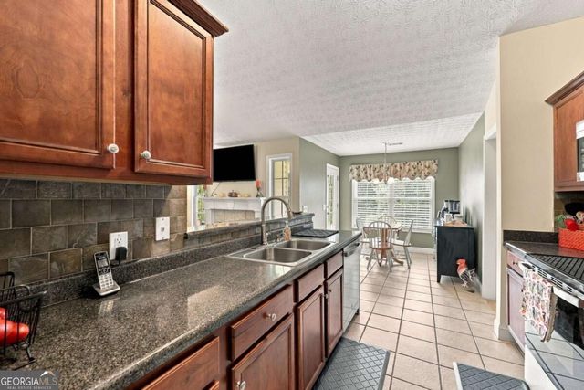 323 Tallassee Lane, Statham, GA 30666