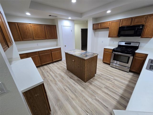 8511 Ephraim, Austin, TX 78717